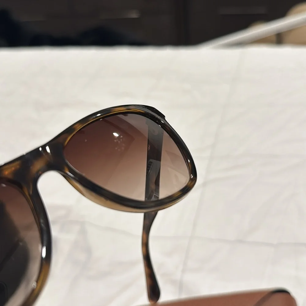 Rayban Sunglasses Polarized RB 4184 710/83 54 18 - Picture 3 of 4